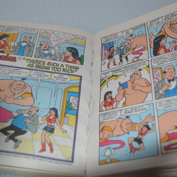 The Archie Library: #59 WORLD OF Archie Comics Book SUMMER  ANNUAL DIGEST 2016 - Picture 8 of 9